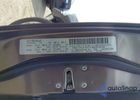 2018 Ram 1500 Lone Star 4X2 5'7 Box z USA, uszkodzony, nr VIN 1C6RR6LGXJS341430